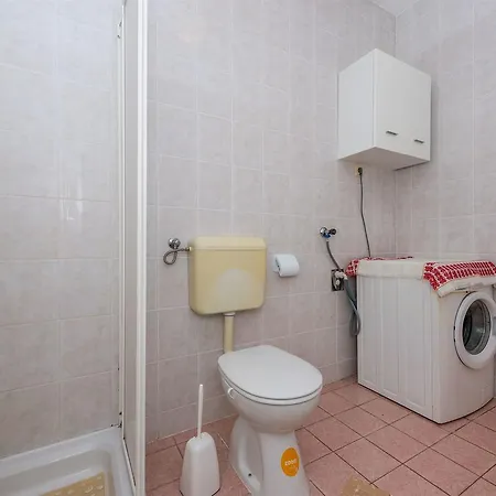 Apartman Danica Tisno